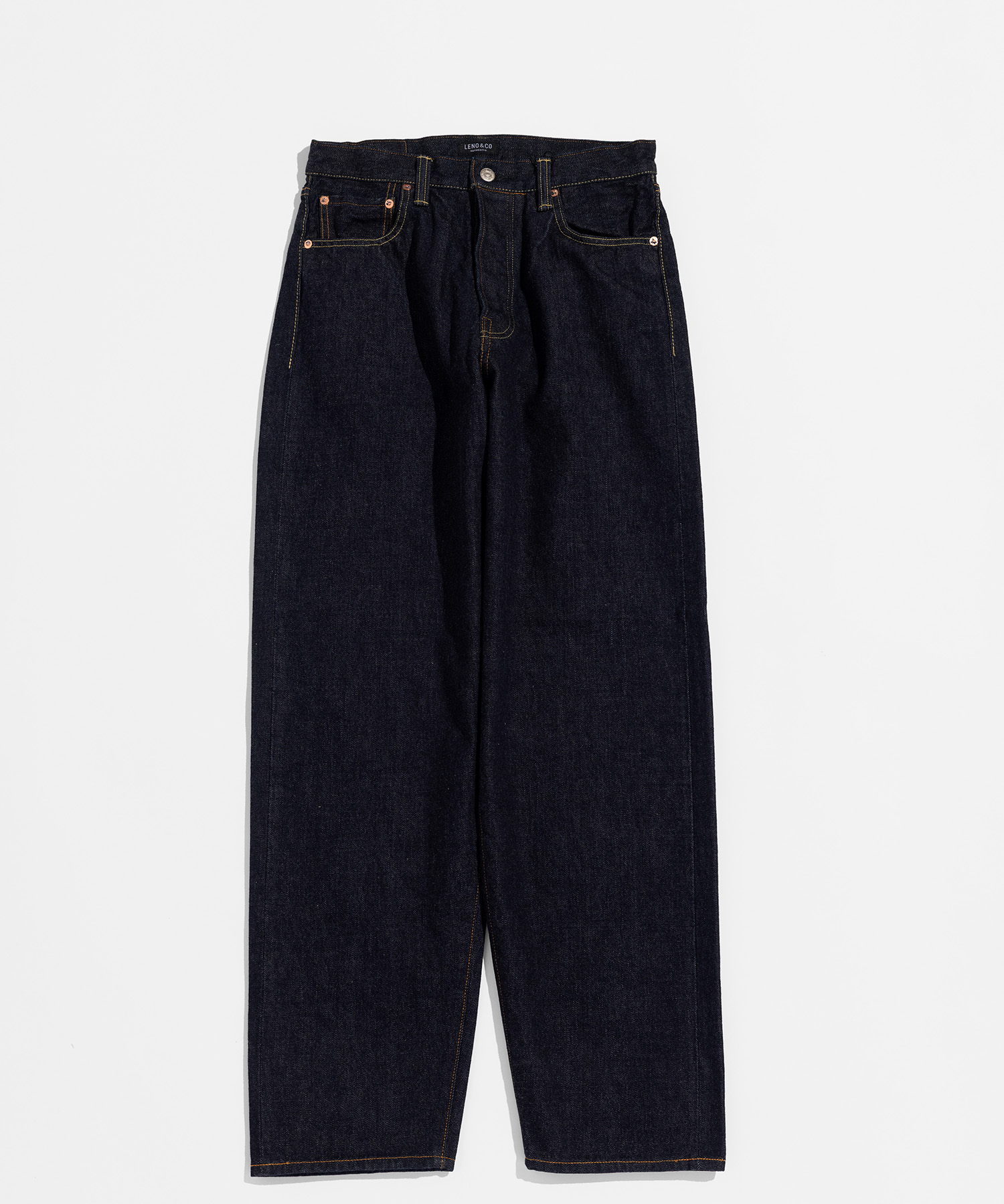 LOOSE TAPERED JEANS [UNISEX]