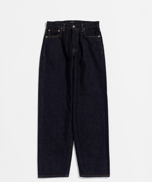 LOOSE TAPERED JEANS [UNISEX]