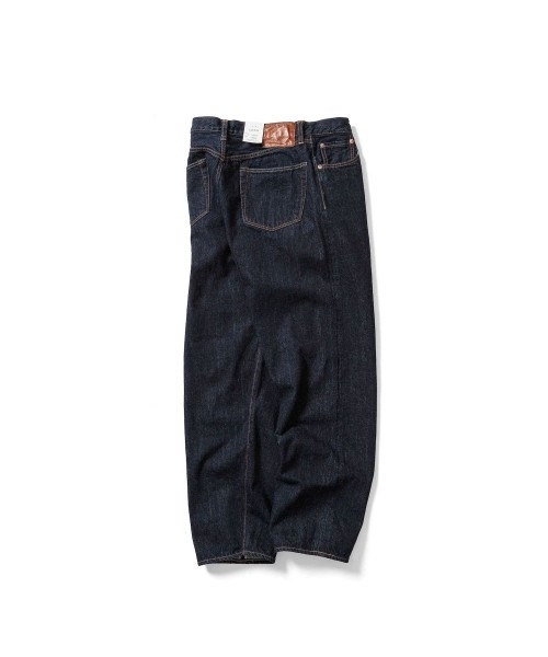 LOOSE TAPERED JEANS [UNISEX]