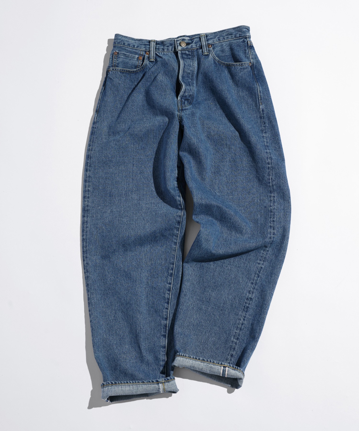 LOOSE TAPERED JEANS [UNISEX]