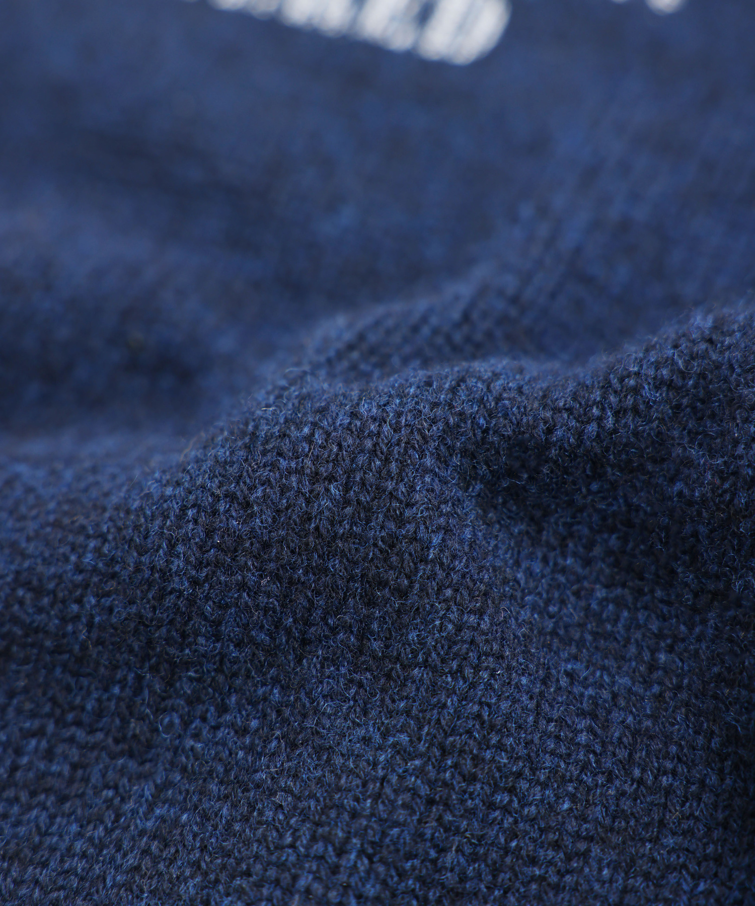 [CLUÉL CAPSULE COLLECTION] EXTRA FINE LAMB PRINTED KNIT