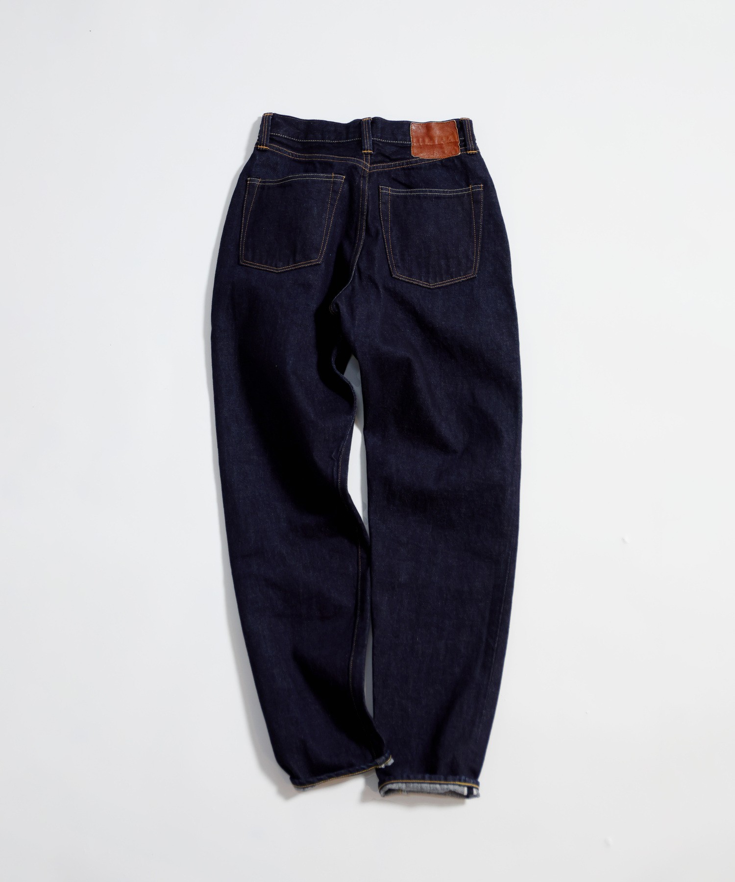 LUCY HIGH WAIST TAPERED JEANS