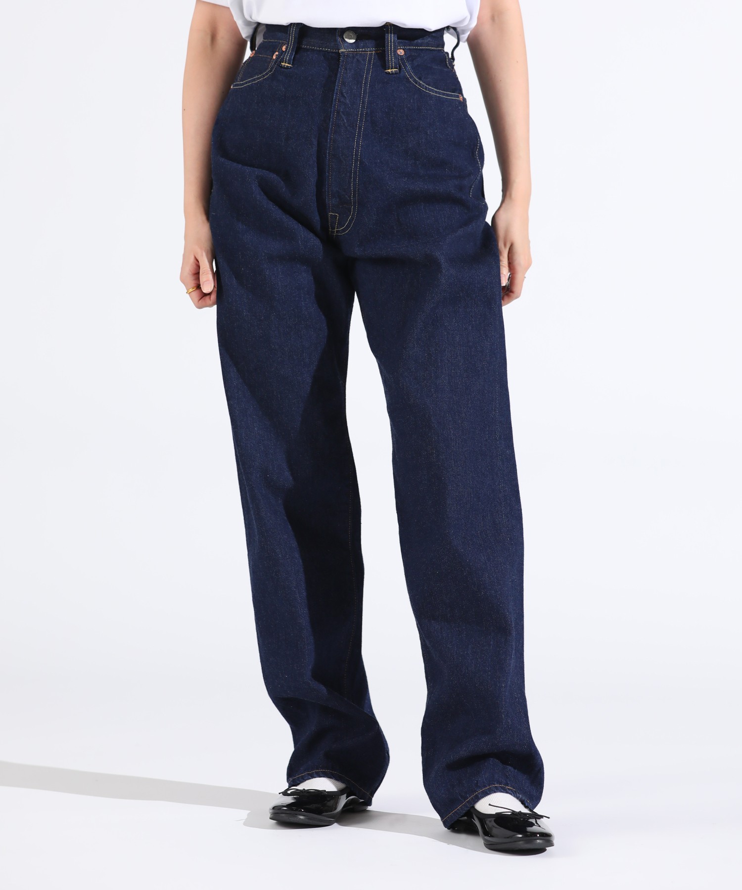 KAY HIGH WAIST JEANS 着用イメージ