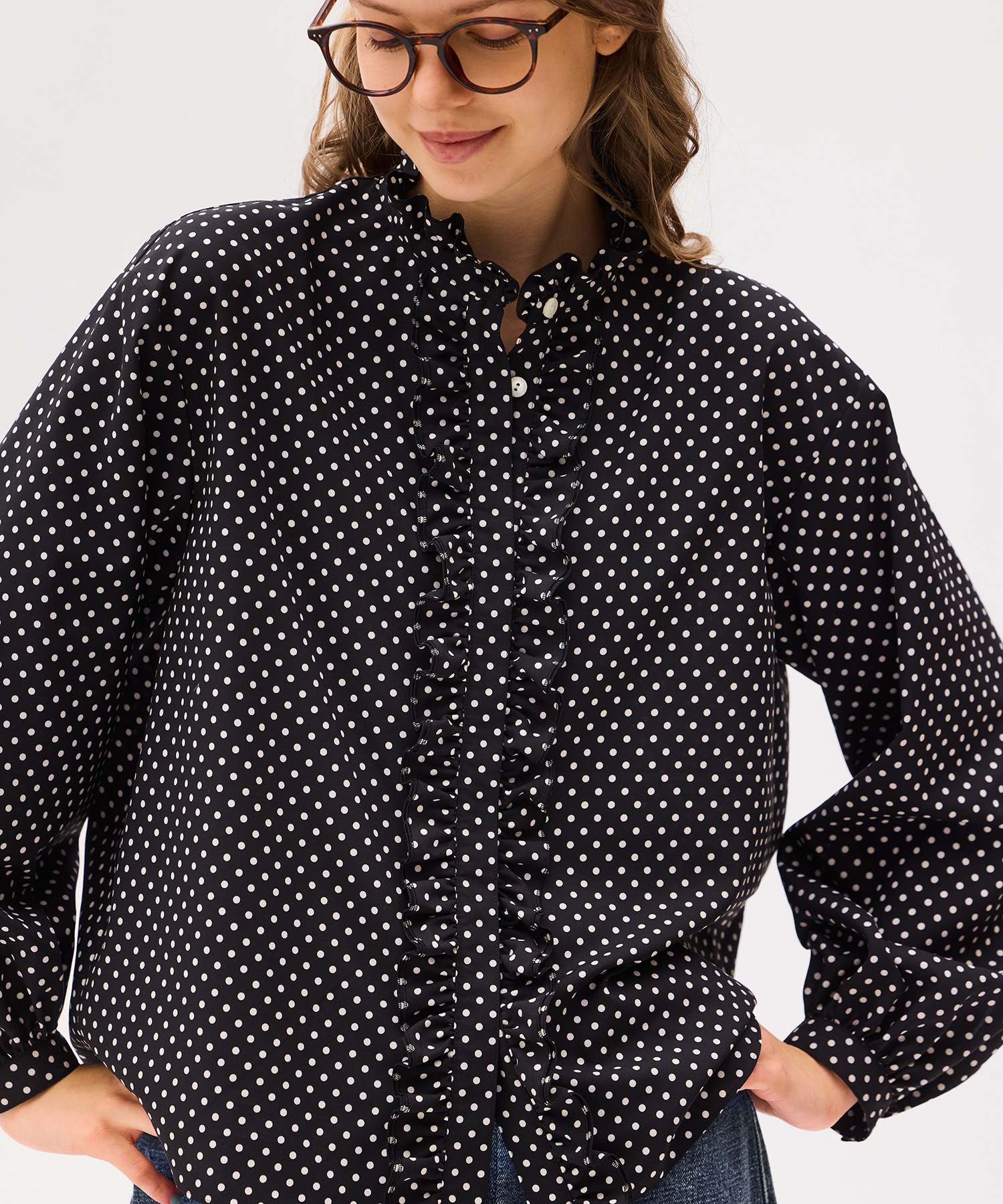 POLKA DOTT BLOUSE　