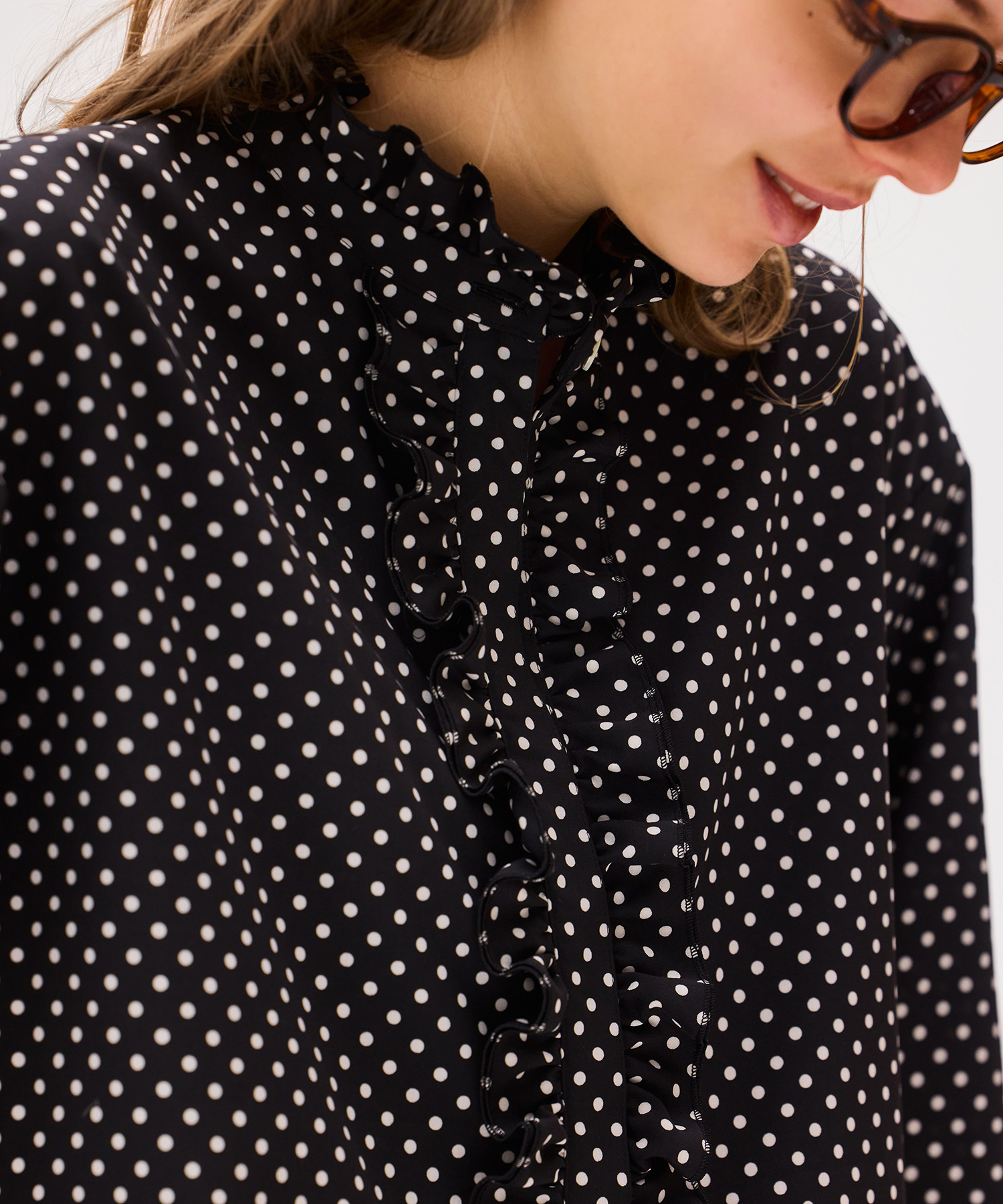 POLKA DOTT BLOUSE　