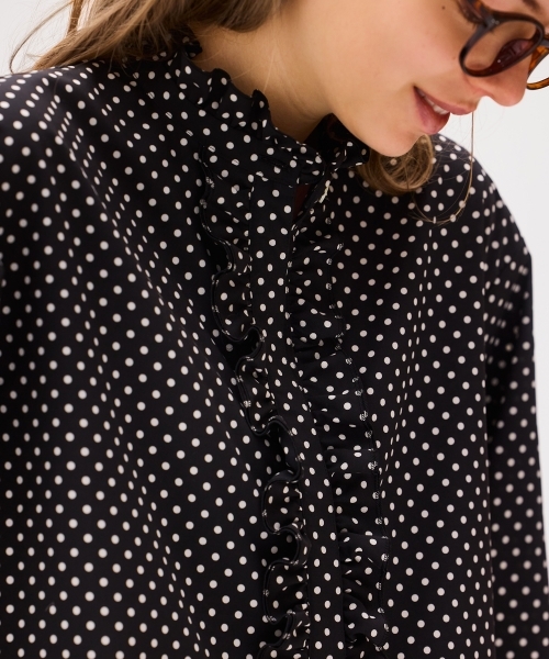POLKA DOTT BLOUSE　
