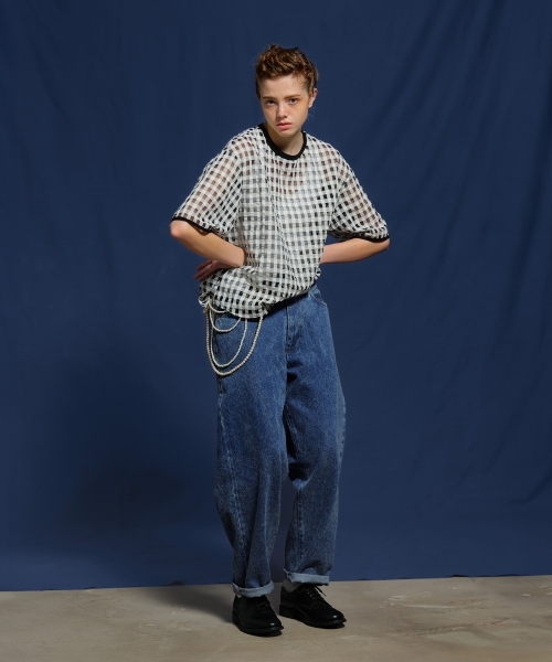 LOOSE TAPERED JEANS with KELEN
