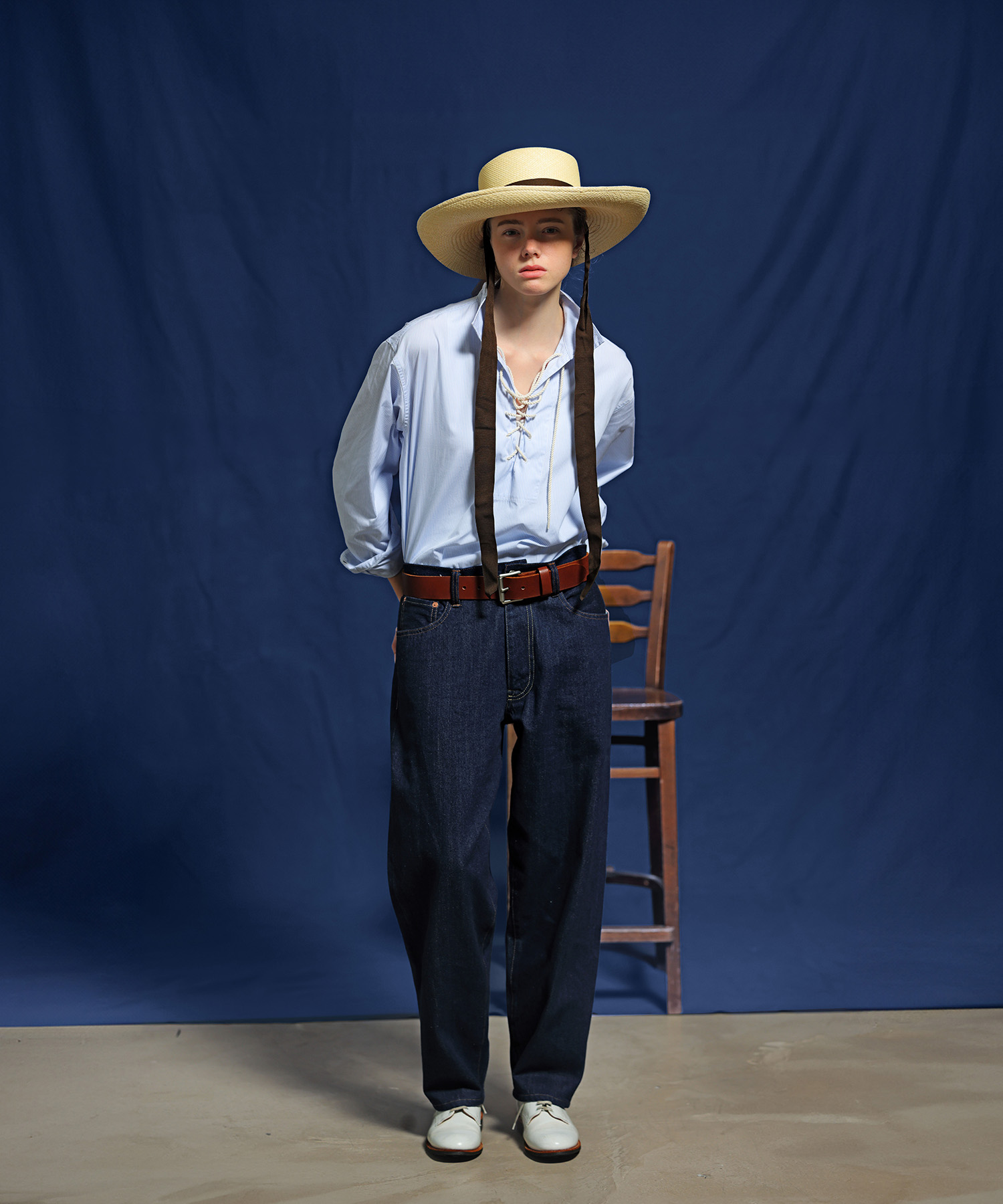 LOOSE TAPERED JEANS with KELEN