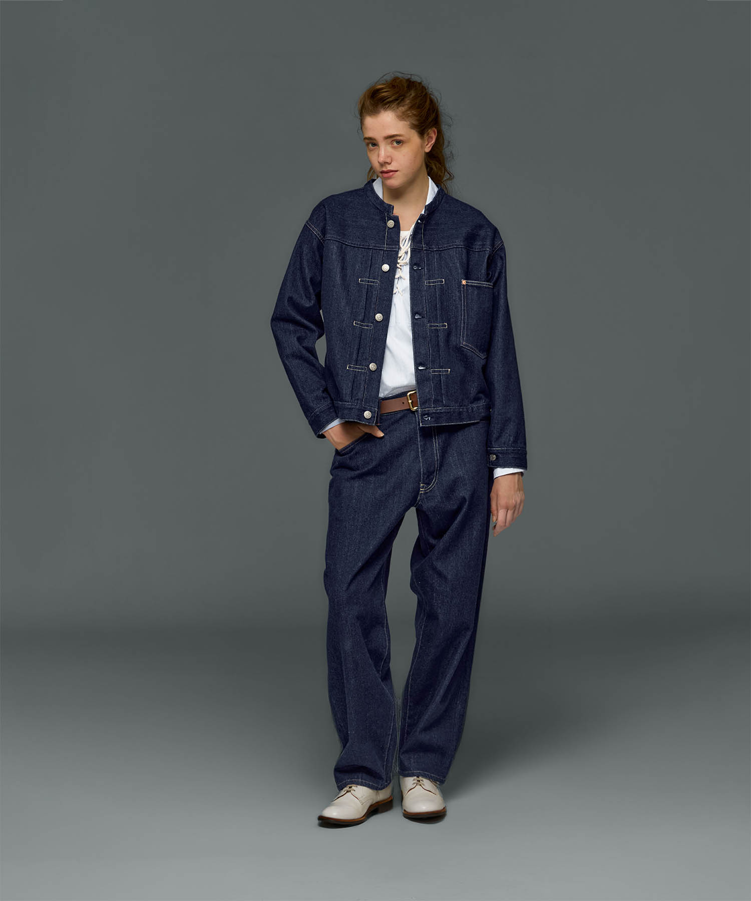 LOOSE TAPERED JEANS with KELEN