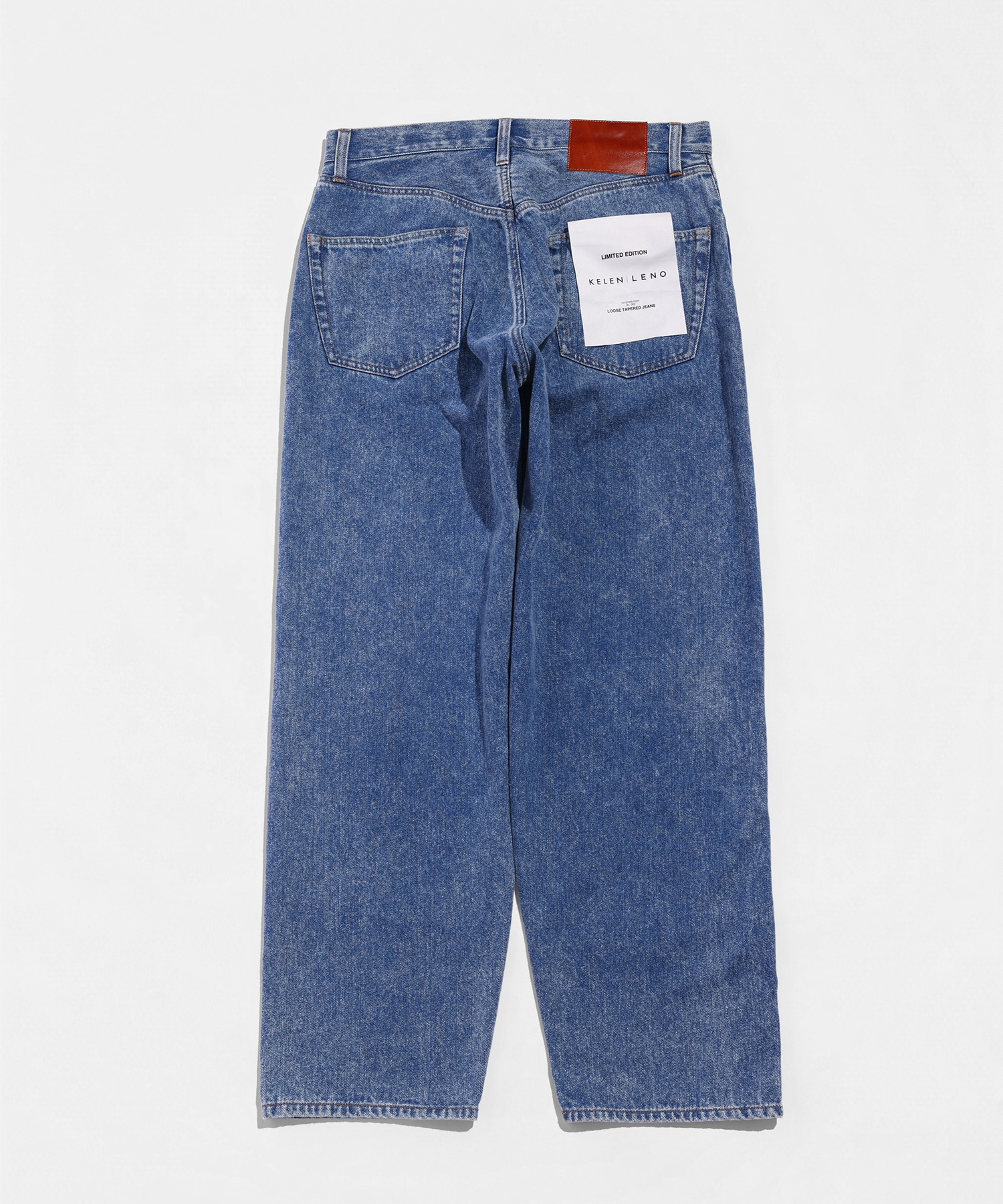 LOOSE TAPERED JEANS with KELEN