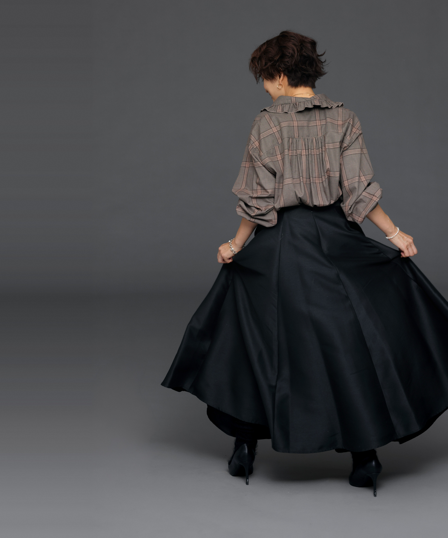 TUCKED PLEATS COLLAR BLOUSE with MIYAKO TAKAYAMA