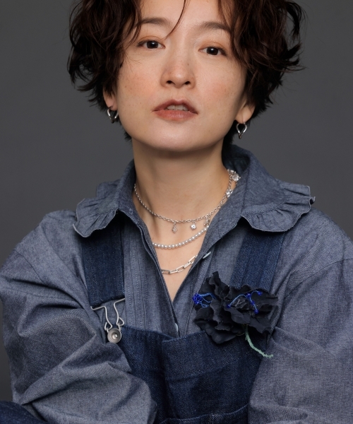 TUCKED PLEATS COLLAR BLOUSE with MIYAKO TAKAYAMA
