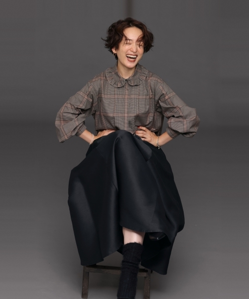 TUCKED PLEATS COLLAR BLOUSE with MIYAKO TAKAYAMA