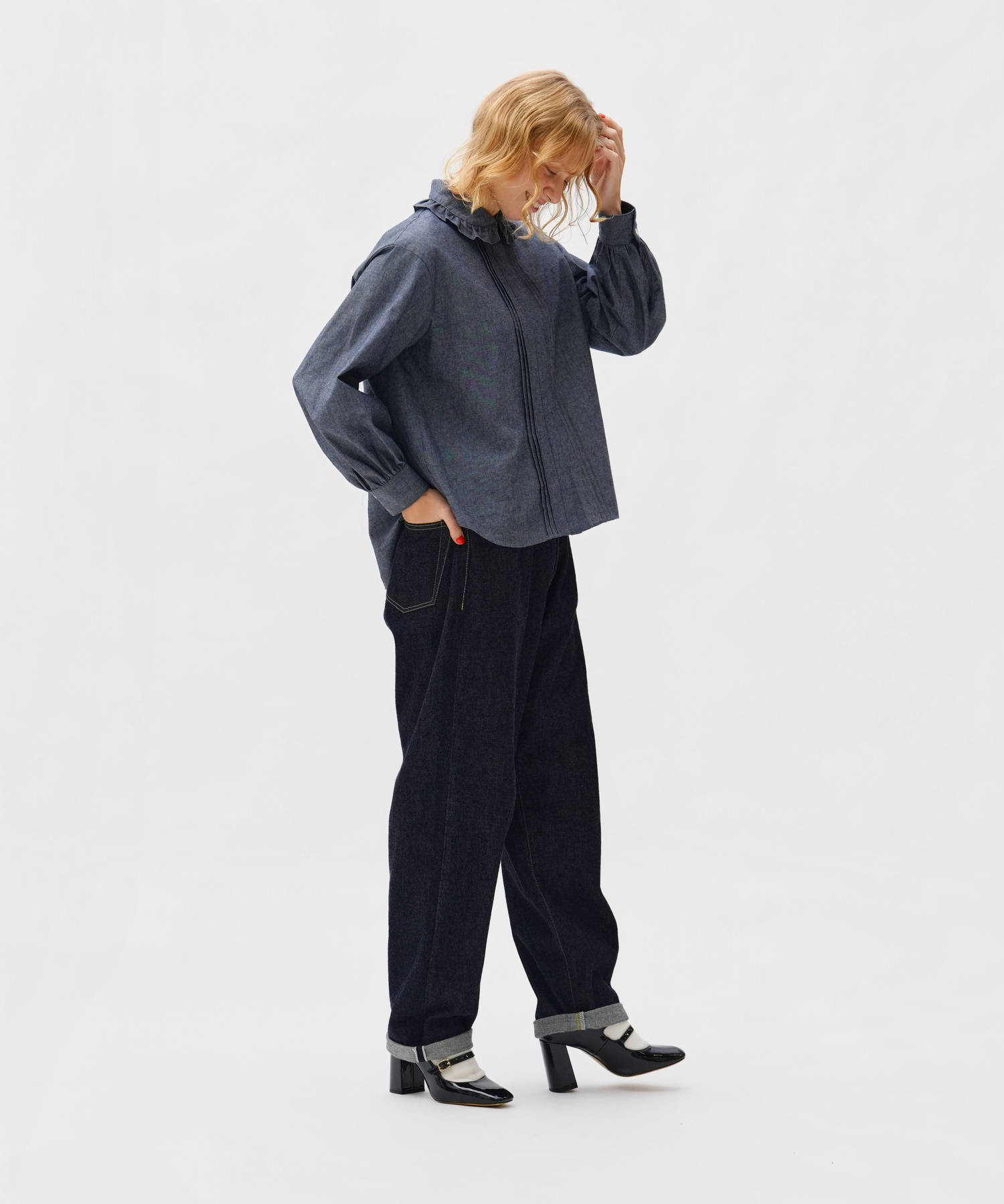 TUCKED PLEATS COLLAR BLOUSE with MIYAKO TAKAYAMA