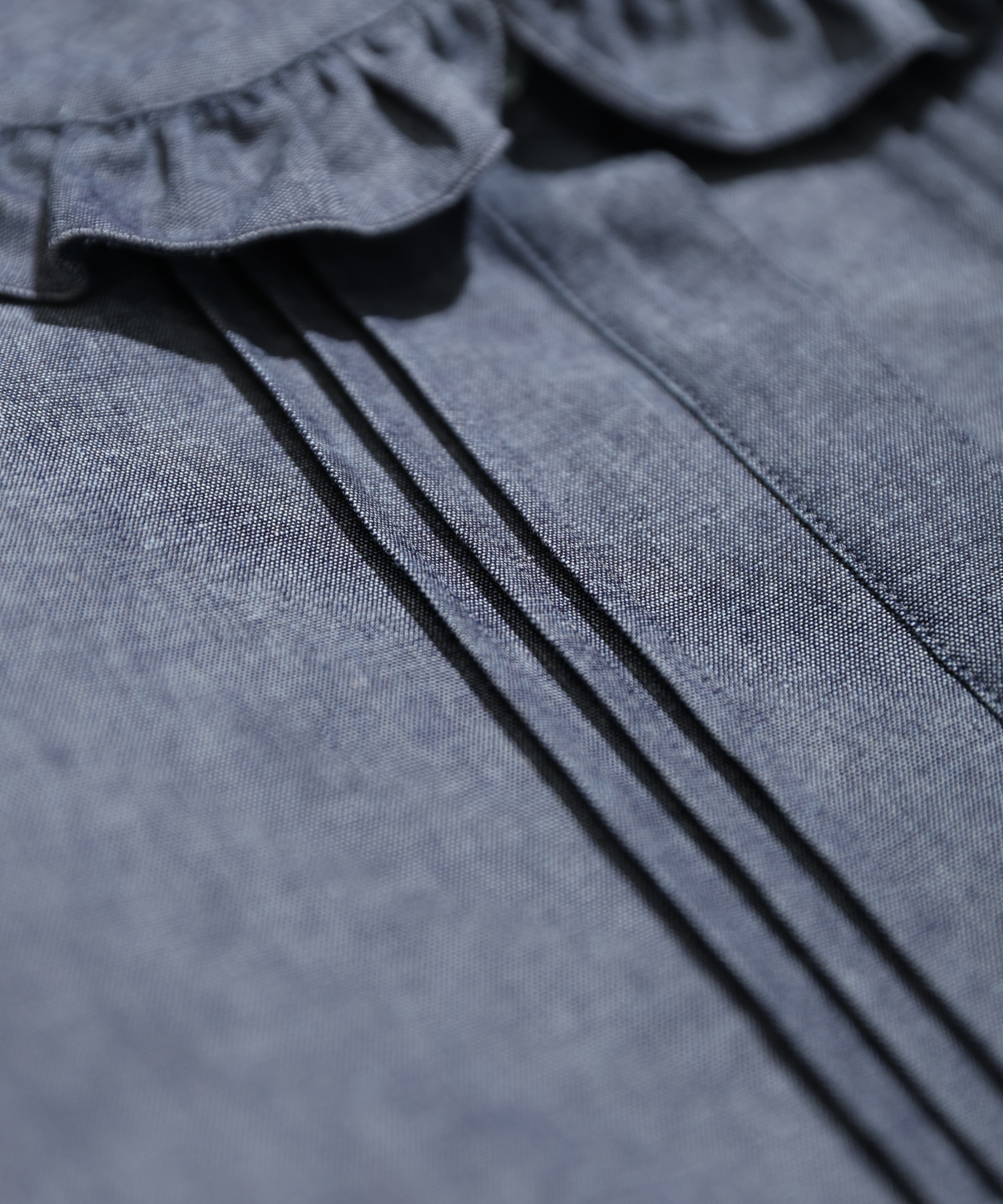 TUCKED PLEATS COLLAR BLOUSE with MIYAKO TAKAYAMA