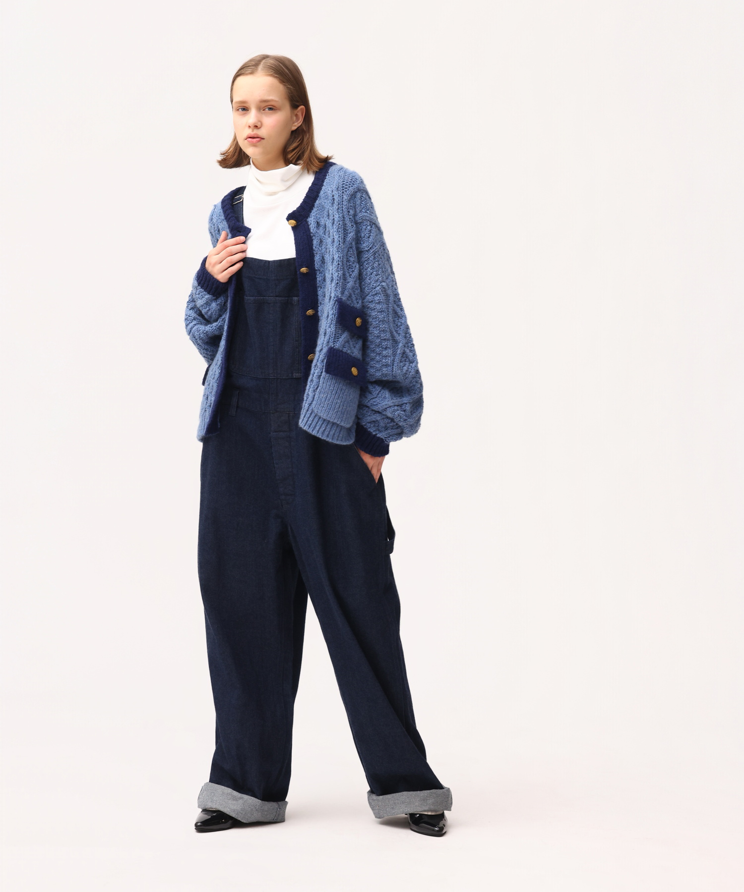 ARAN KNIT CREW NECK CARDIGAN
