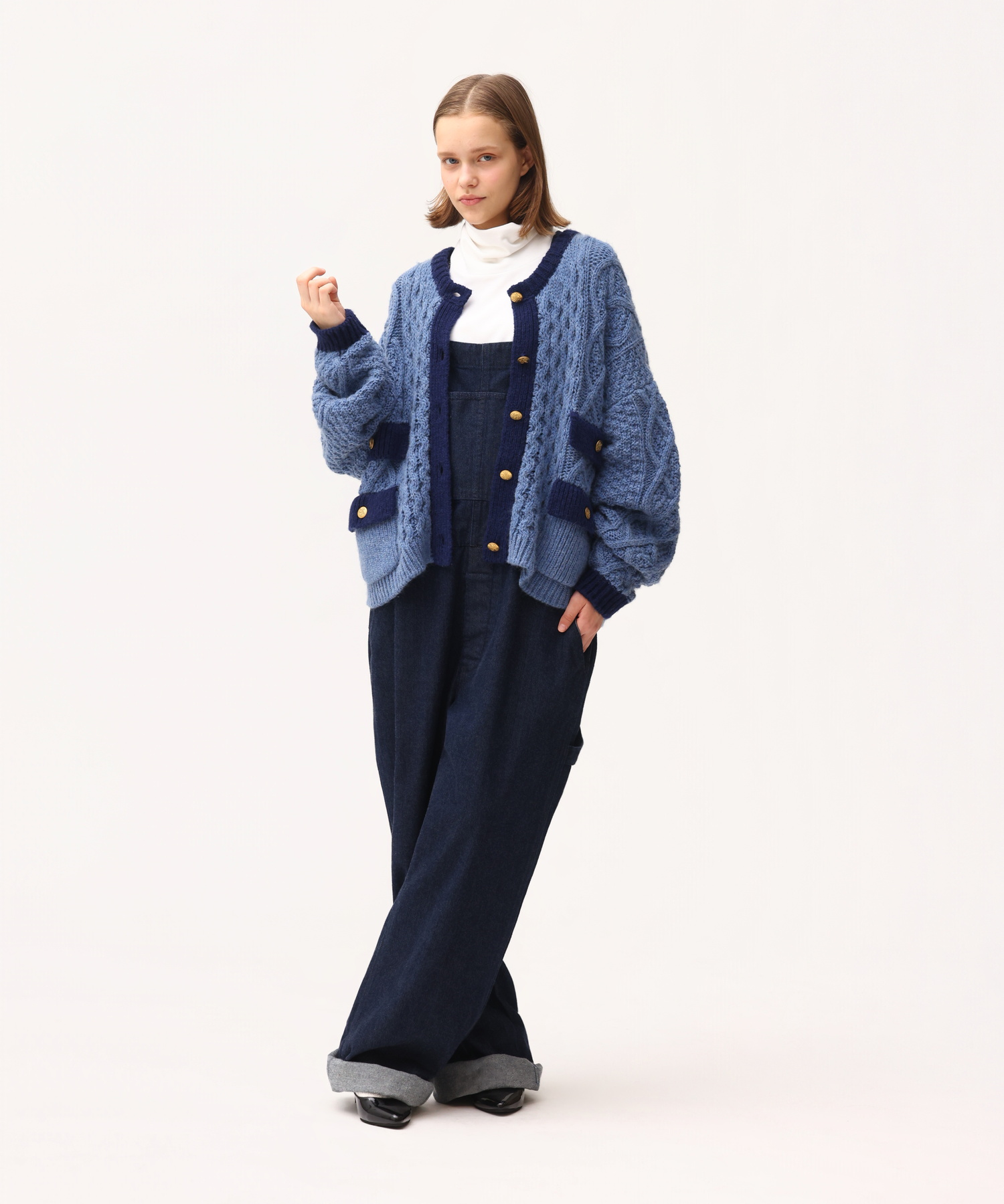 ARAN KNIT CREW NECK CARDIGAN