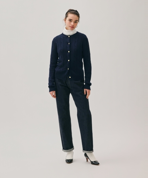 CABLE PATTERN CREW CARDIGAN