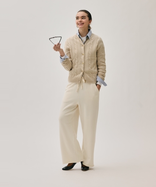 CABLE PATTERN CREW CARDIGAN
