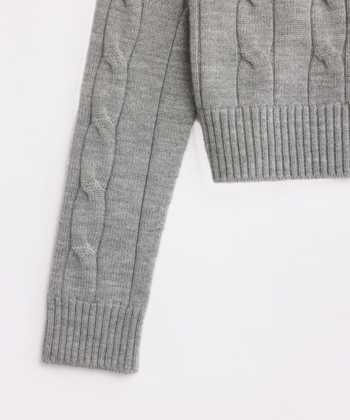 CABLE PATTERN CREW CARDIGAN