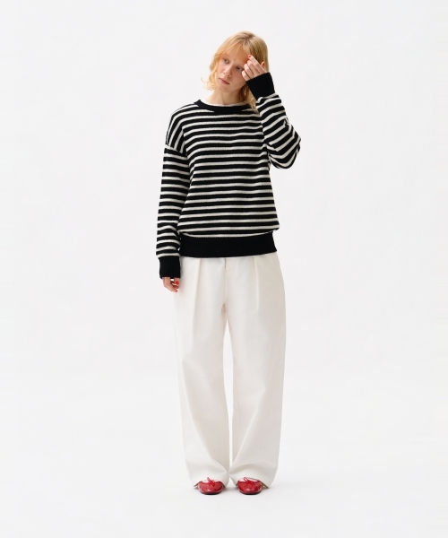 EXTRA FINE LAMBSWOOL SWEATER with MIYAKO TAKAYAMA