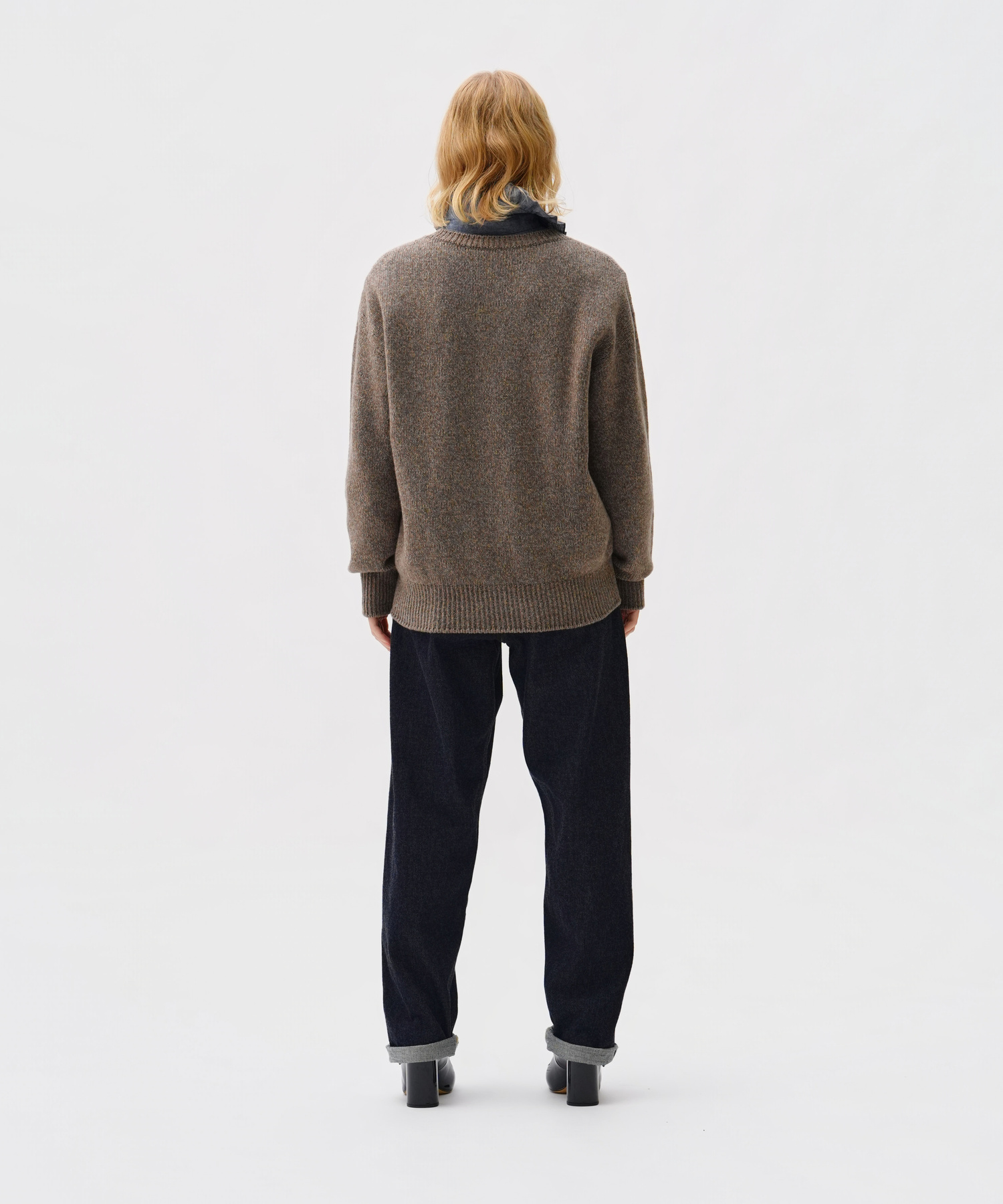 EXTRA FINE LAMBSWOOL SWEATER with MIYAKO TAKAYAMA
