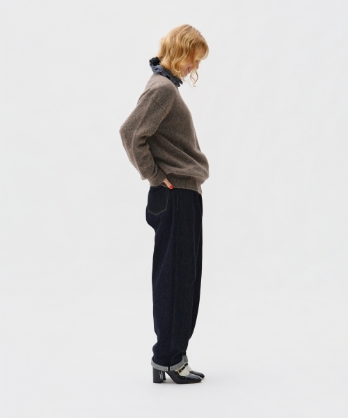 EXTRA FINE LAMBSWOOL SWEATER with MIYAKO TAKAYAMA