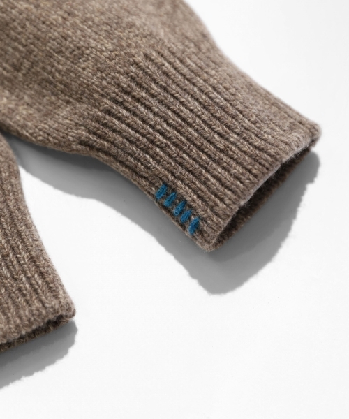 EXTRA FINE LAMBSWOOL SWEATER with MIYAKO TAKAYAMA