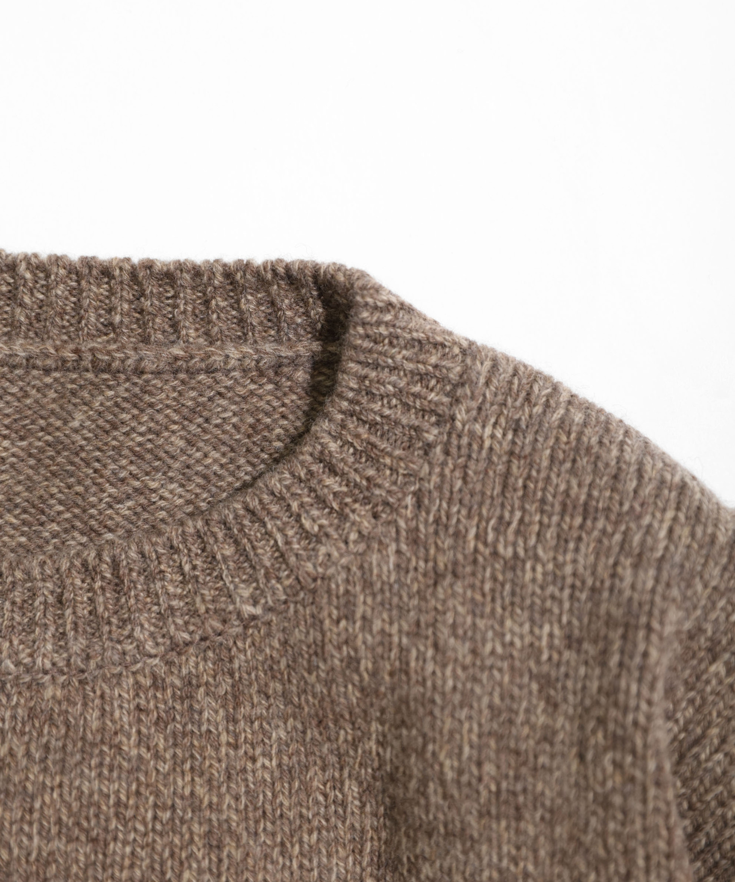 EXTRA FINE LAMBSWOOL SWEATER with MIYAKO TAKAYAMA